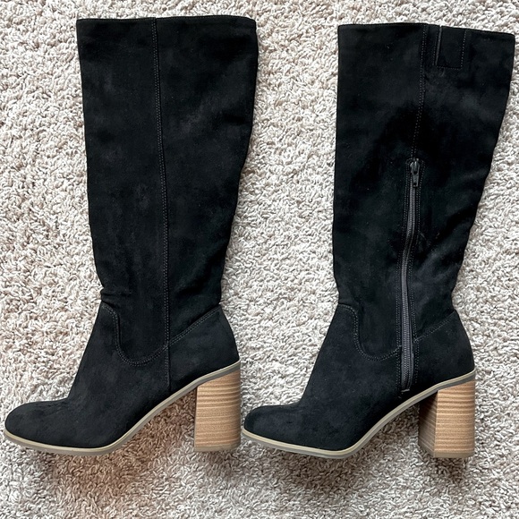 Universal Thread Shoes - Suede black boots